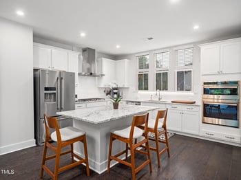 916 Waterside View Dr, Raleigh, NC 27606