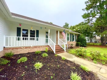 916 Winds Ln, Fayetteville, NC 28311