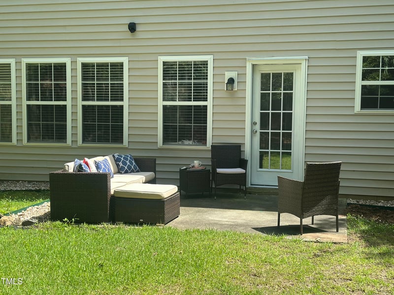 916 Woodside Park Ln, Durham, NC 27704