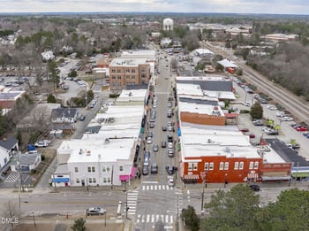 917 Ambergate Station, Apex, NC 27502