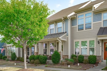 917 Ambergate Station, Apex, NC 27502