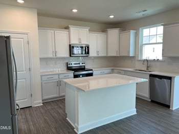 917 Channel Drop Loop, Zebulon, NC 27597