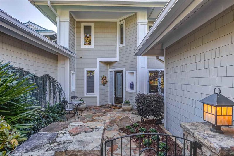 917 Crabtree Crossing Pw, Morrisville, NC 27560