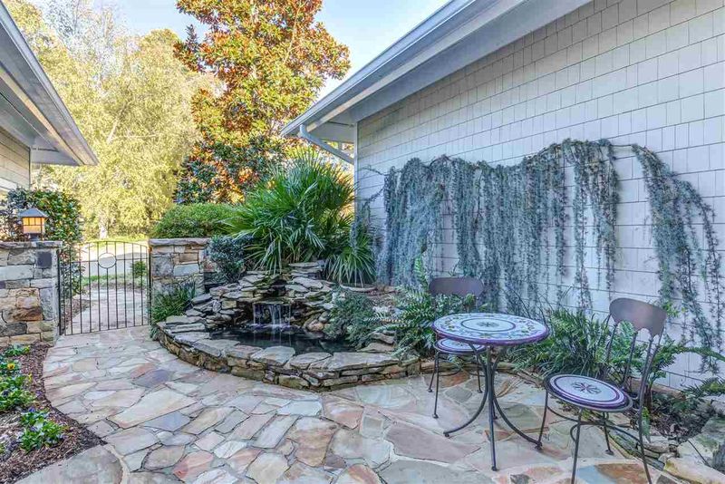 917 Crabtree Crossing Pw, Morrisville, NC 27560