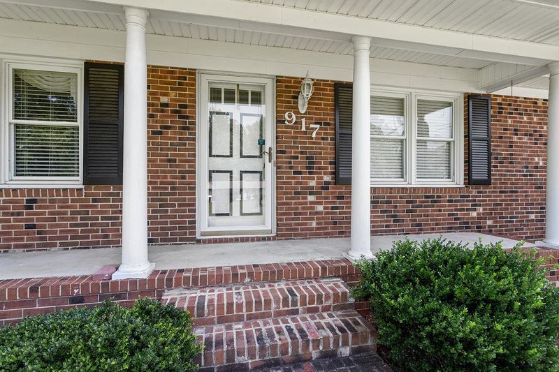 917 Danbury Dr, Durham, NC 27703