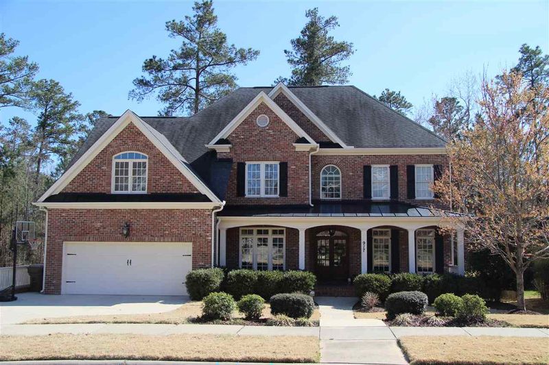 917 Dominion Hill Dr, Cary, NC 27519