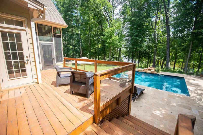 917 Edgewater Dr, Garner, NC 27529