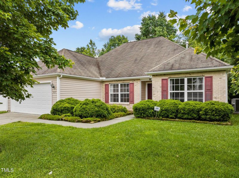 917 Golden Crest Dr, Durham, NC 27704