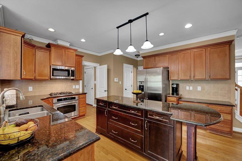 917 Golden Star Way, Wake Forest, NC 27587