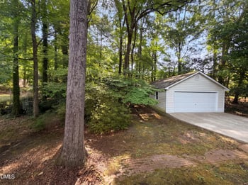 917 Hillview Dr, Cary, NC 27511