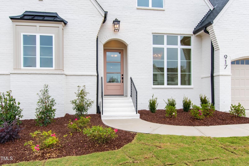 917 Lily Claire Ln, Fuquay Varina, NC 27526