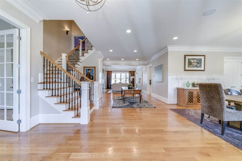 917 Pinehurst Dr, Chapel Hill, NC 27514