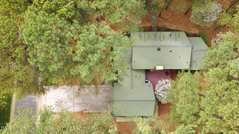 917 Queensferry Rd, Cary, NC 27511