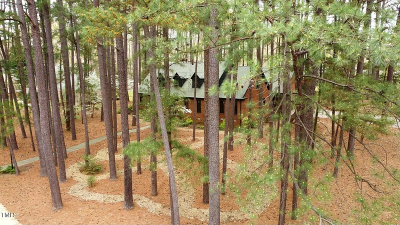 917 Queensferry Rd, Cary, NC 27511
