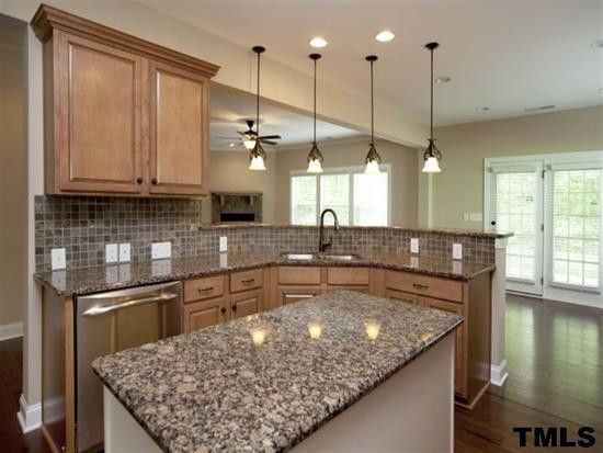 917 Sugar Tree Dr, Mebane, NC 27302