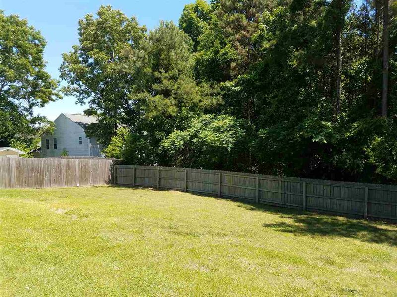 917 Troubadour Ln, Knightdale, NC 27545