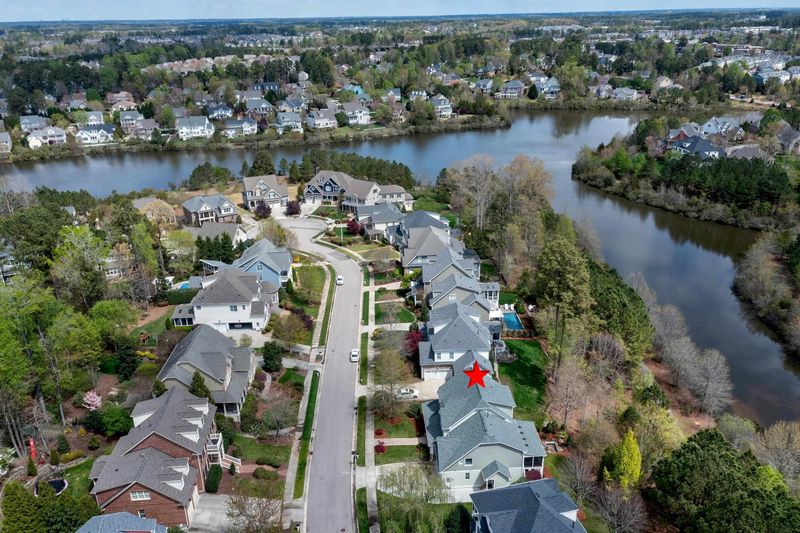 918 Alden Bridge Dr, Cary, NC 27519