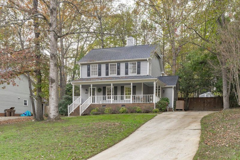 918 Balmoral Dr, Cary, NC 27511