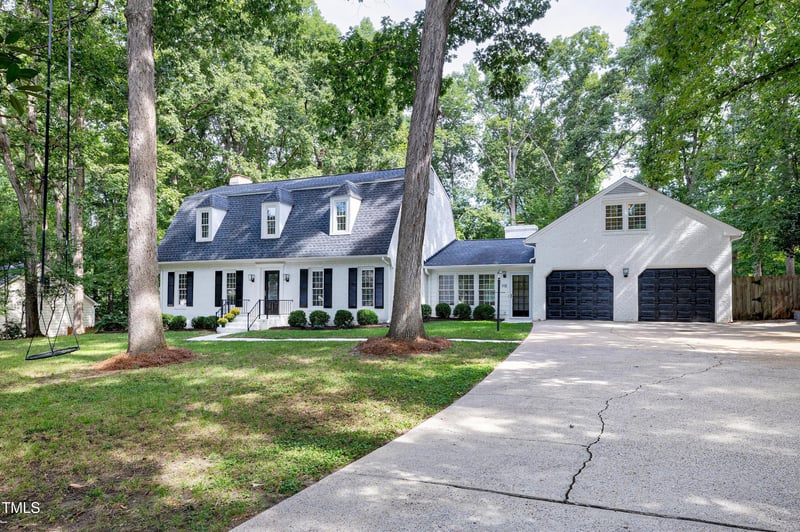 918 Collins Dr, Raleigh, NC 27609