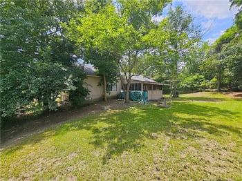 918 Dandridge Dr, Fayetteville, NC 28303