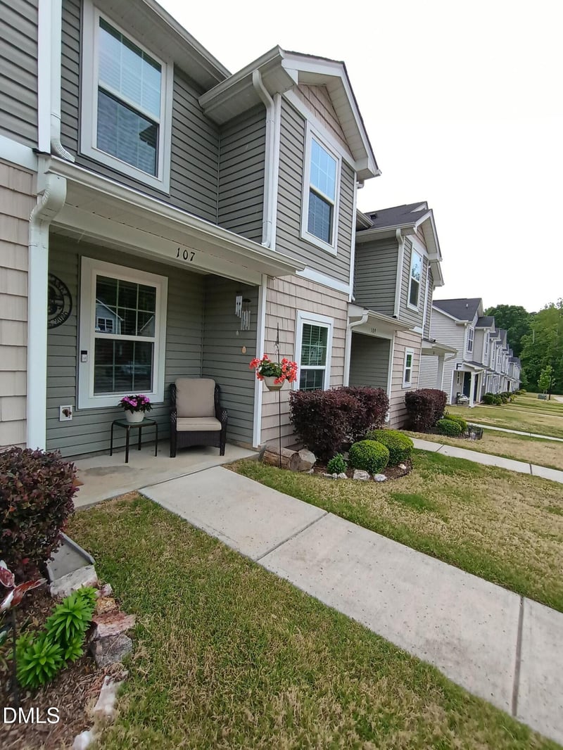 918 Green St #E107, Franklinton, NC 27525