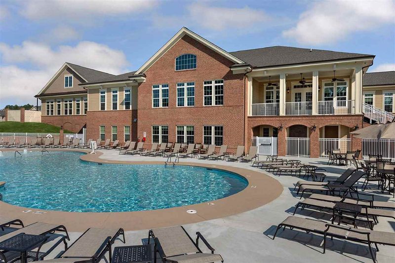 918 Haybeck Ln #8, Apex, NC 27523