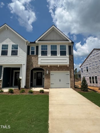 918 Kensley Grv Ln #66, Fuquay Varina, NC 27526