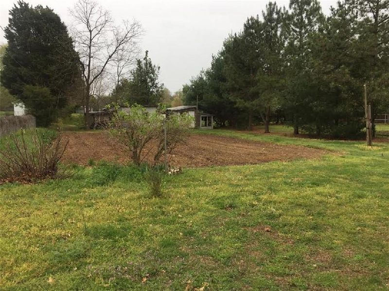918 S Main St, Graham, NC 27253
