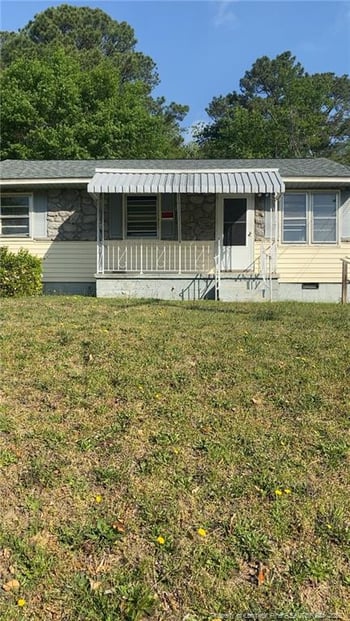 918 Rochester Dr, Fayetteville, NC 28305