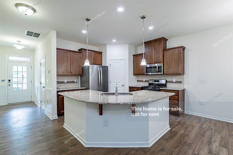 918 Saratoga Dr, Durham, NC 27704