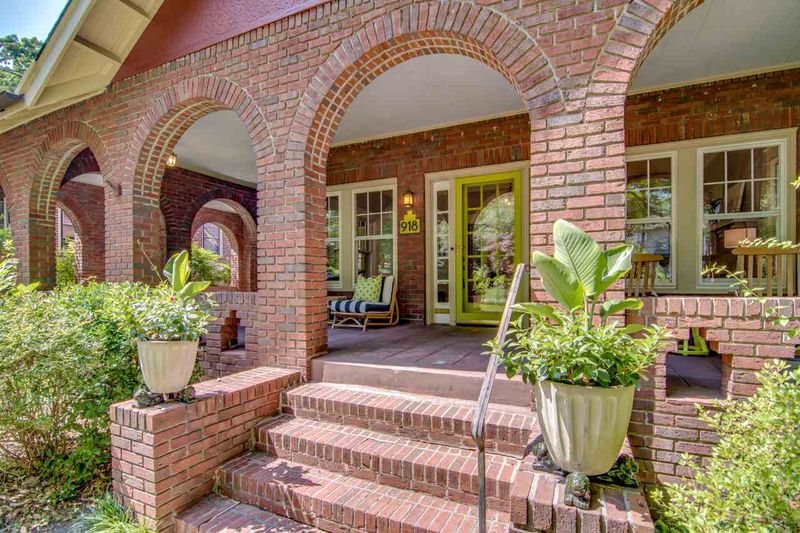 918 Urban Ave, Durham, NC 27701