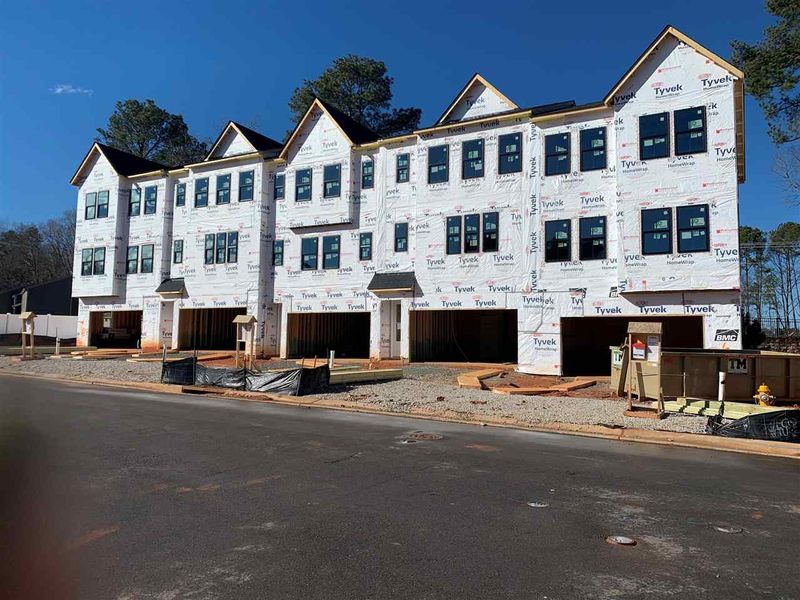 918 Waterside View Dr, Raleigh, NC 27606