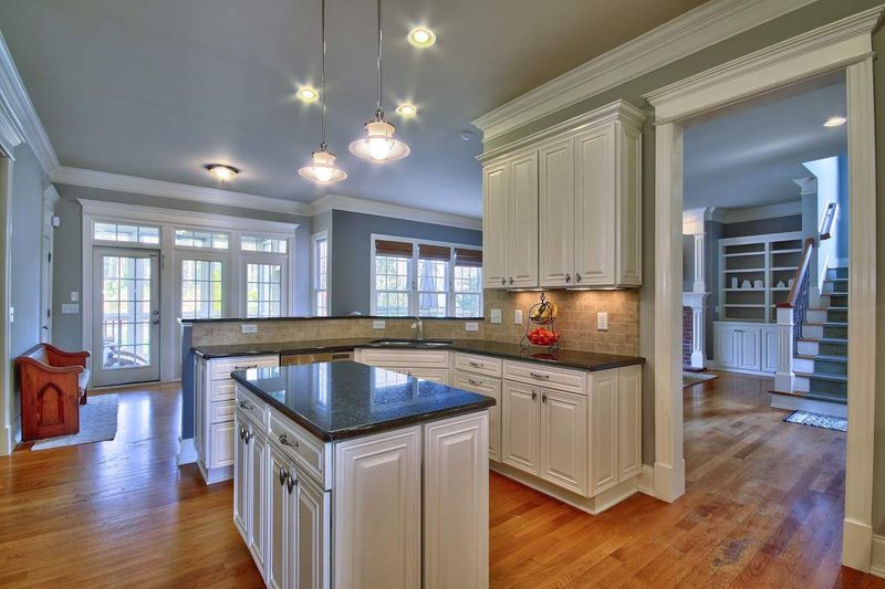 919 Alden Bridge Dr, Cary, NC 27519