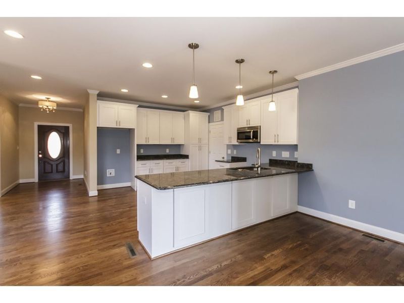 919 Arrowhead Ln, Mebane, NC 27302