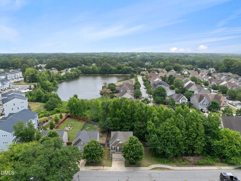 919 Award St, Fuquay Varina, NC 27526