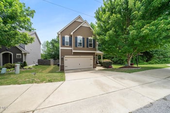 919 Award St, Fuquay Varina, NC 27526