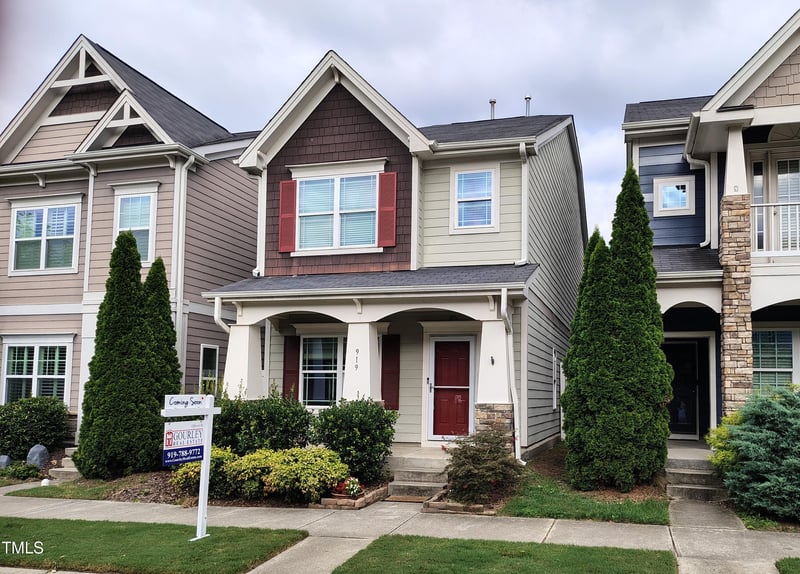 919 Branch Line Ln, Apex, NC 27502