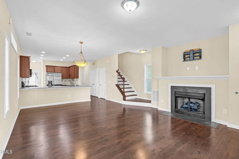 919 Branch Line Ln, Apex, NC 27502
