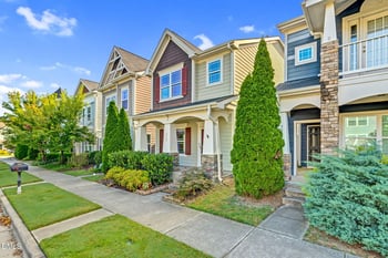 919 Branch Line Ln, Apex, NC 27502