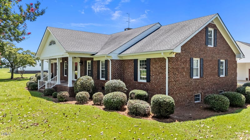 919 Drag Strip Rd, Benson, NC 27504