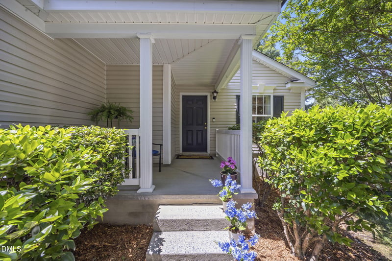 919 Homestead Park Dr, Apex, NC 27502