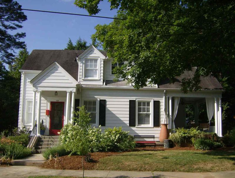 919 W Johnson St, Raleigh, NC 27605