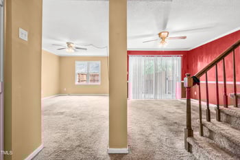 919 Lexington Ct, Cary, NC 27511