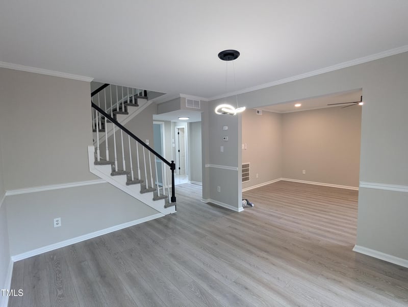 919 Lexington Ct, Cary, NC 27511