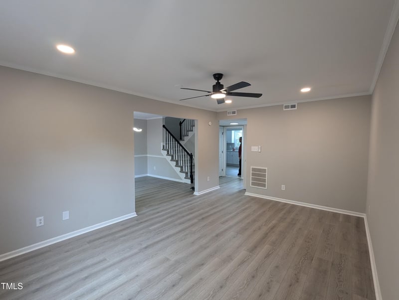 919 Lexington Ct, Cary, NC 27511
