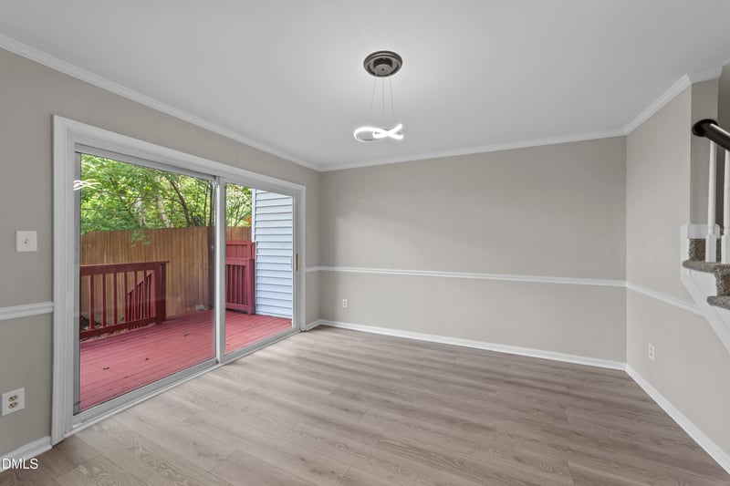 919 Lexington Ct, Cary, NC 27511