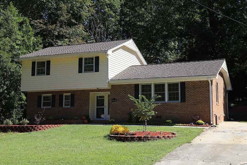 919 Pamlico Dr, Cary, NC 27511