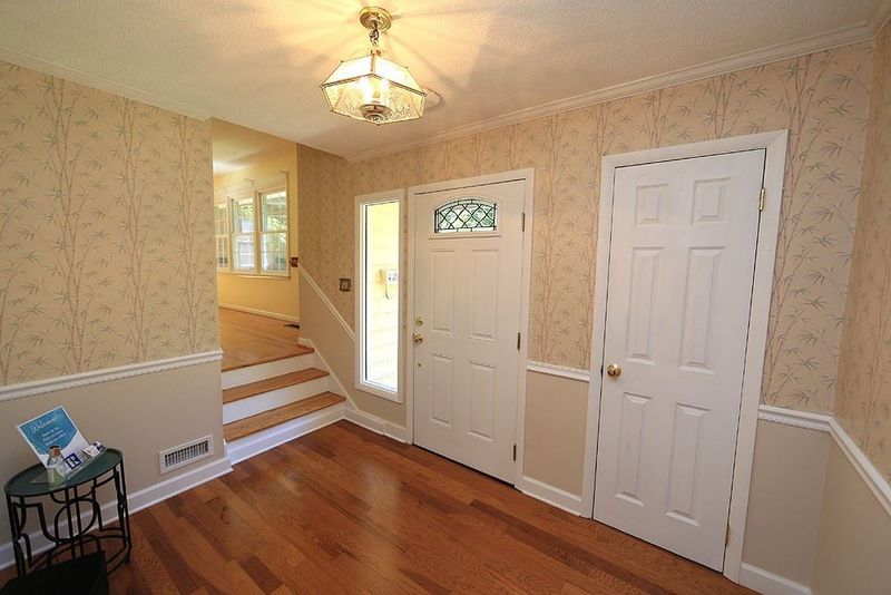 919 Pamlico Dr, Cary, NC 27511