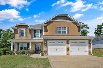 919 Screech Owl Dr, Hope Mills, NC 28348