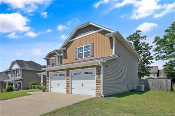 919 Screech Owl Dr, Hope Mills, NC 28348